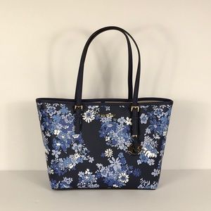 carryall tote michael kors